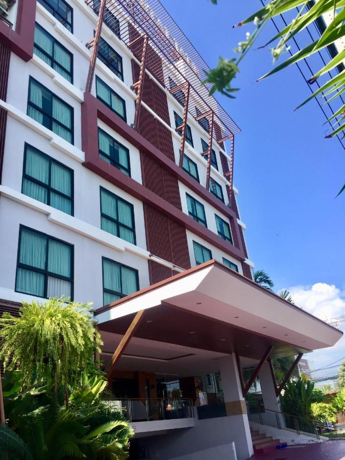 Crystal Jade Hotel Rayong Bagian luar foto