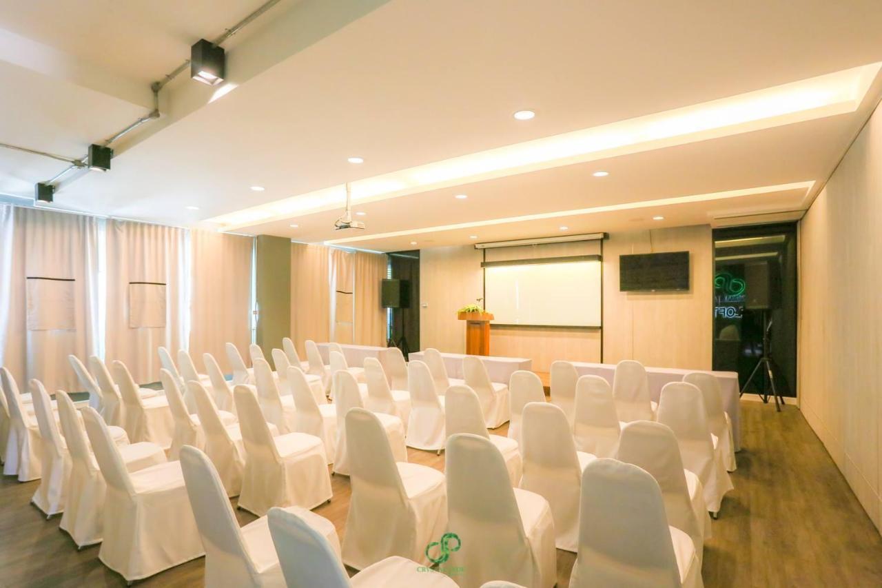 Crystal Jade Hotel Rayong Bagian luar foto