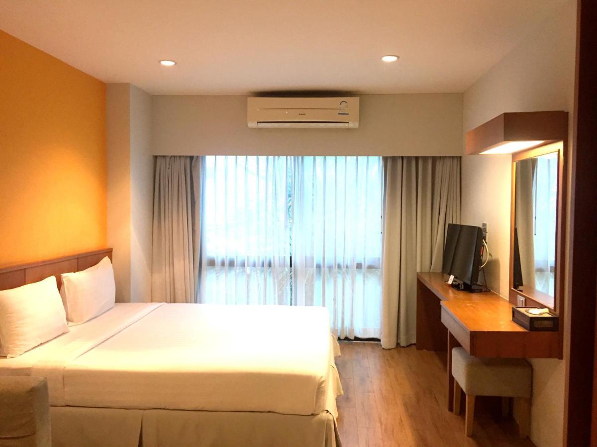 Crystal Jade Hotel Rayong Bagian luar foto