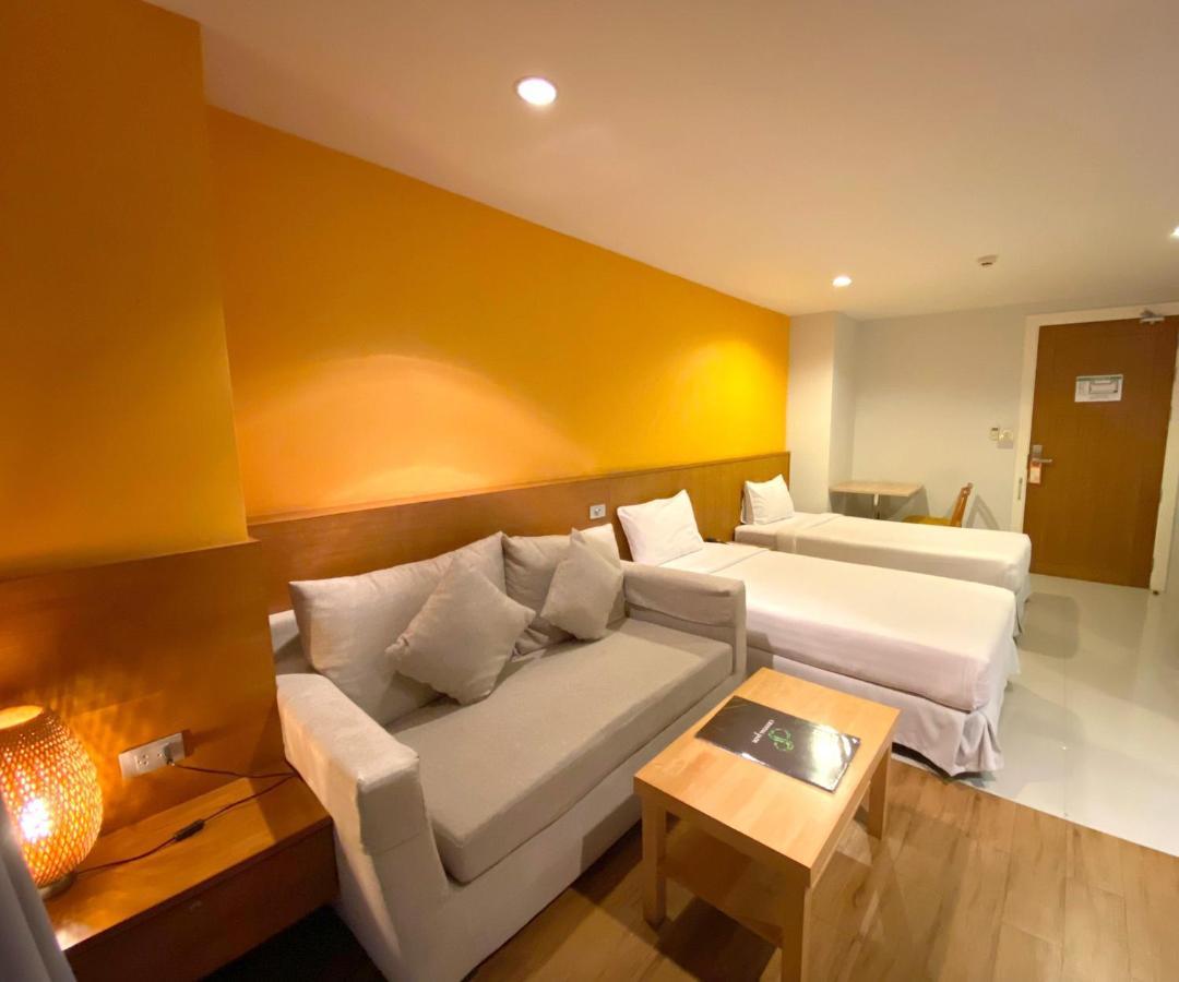 Crystal Jade Hotel Rayong Bagian luar foto
