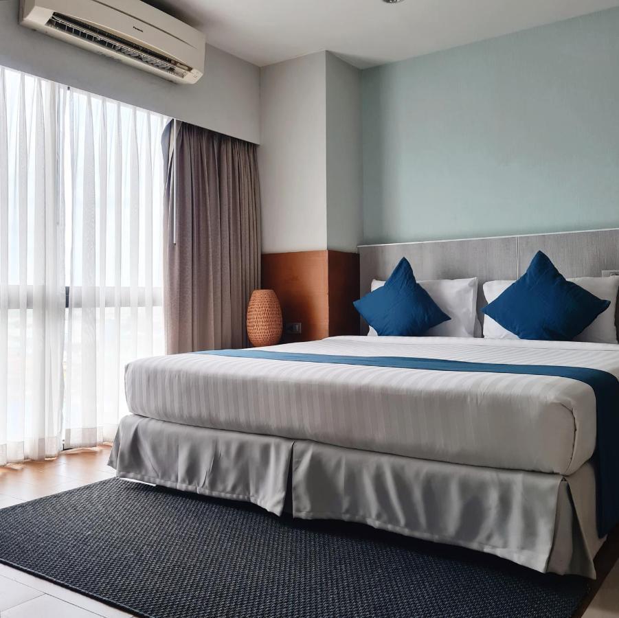 Crystal Jade Hotel Rayong Bagian luar foto