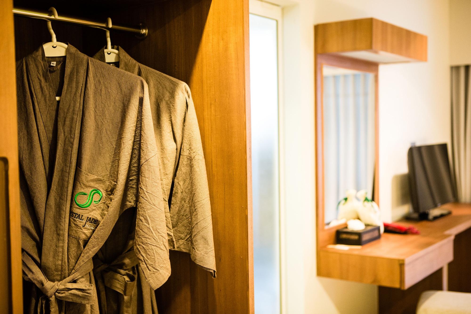 Crystal Jade Hotel Rayong Bagian luar foto