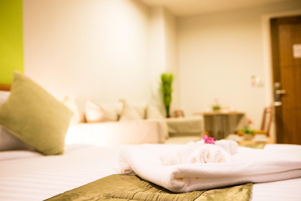 Crystal Jade Hotel Rayong Bagian luar foto