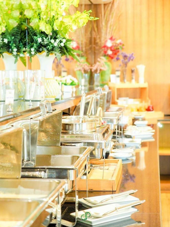 Crystal Jade Hotel Rayong Bagian luar foto